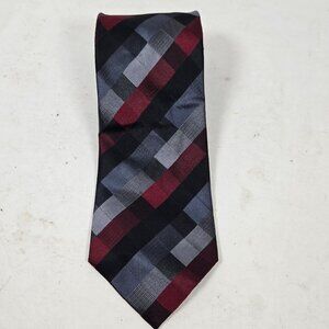 Van Heusen Men’s Tie Necktie Black Gray Red Geometric 100% Silk